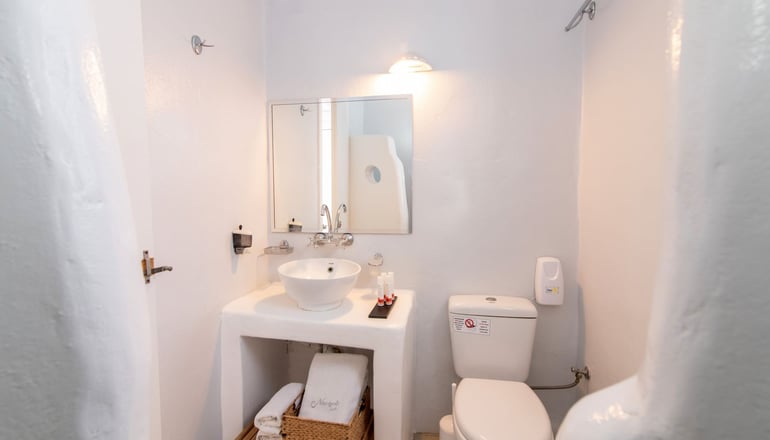 Ninemia Suites Tinos & Open air Spa