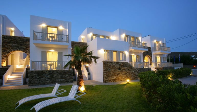 Ninemia Suites Tinos & Open air Spa