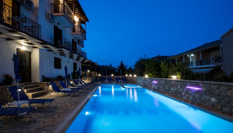 Nostos Hotel