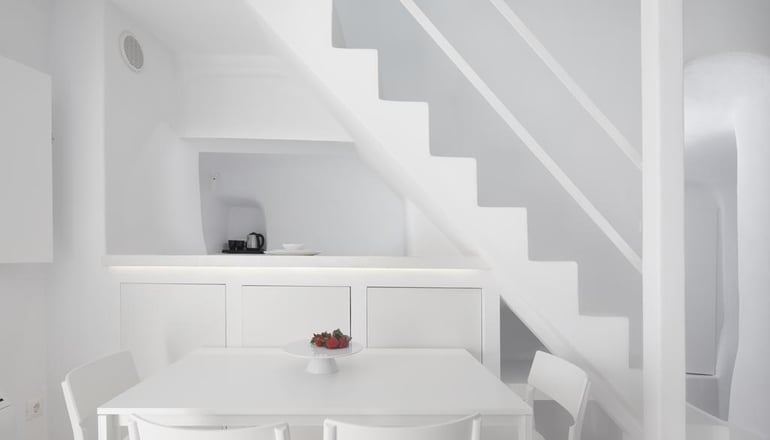 Oia White Cave Villa