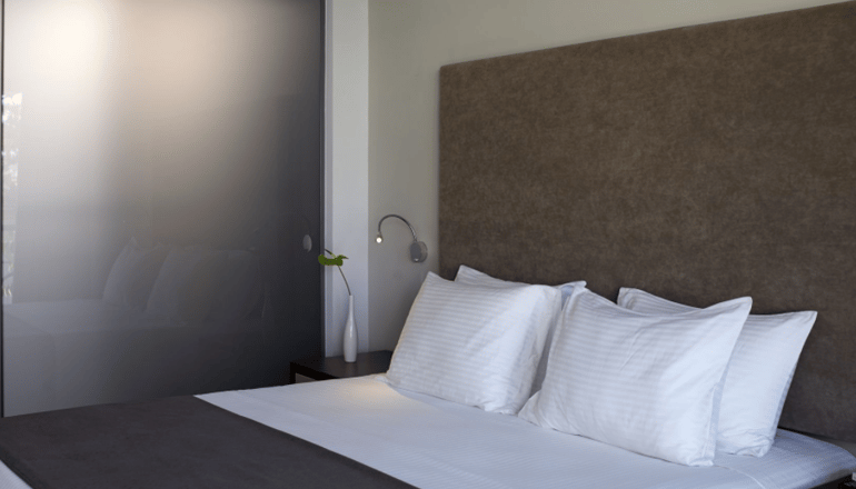 Oktober Hotel