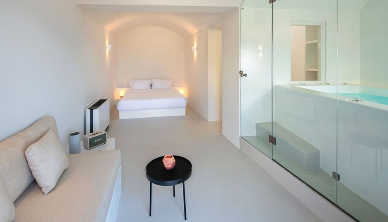 4* Old Castle - Οία, Σαντορίνη