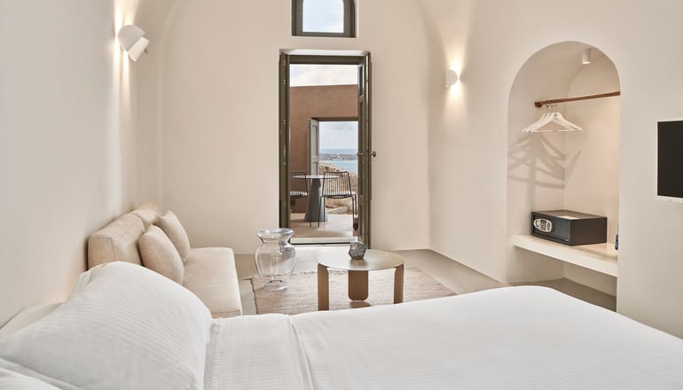 4* Old Castle - Οία, Σαντορίνη