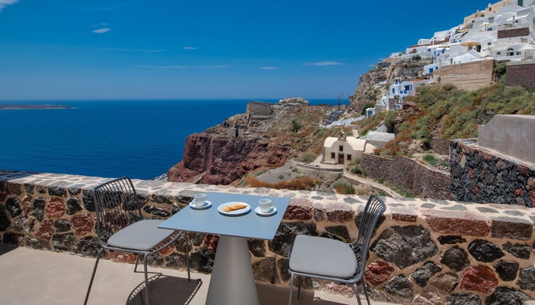 4* Old Castle - Οία, Σαντορίνη