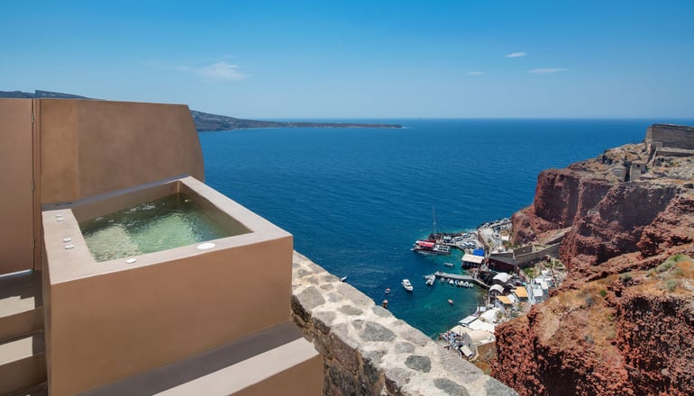 4* Old Castle - Οία, Σαντορίνη