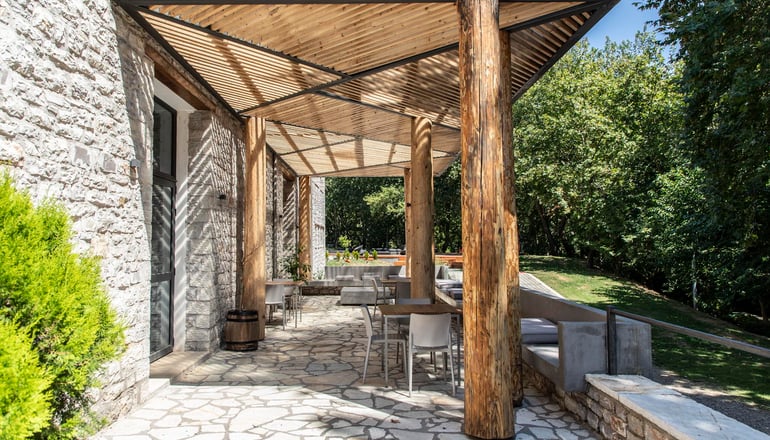 Oniropetra Boutique Hotel