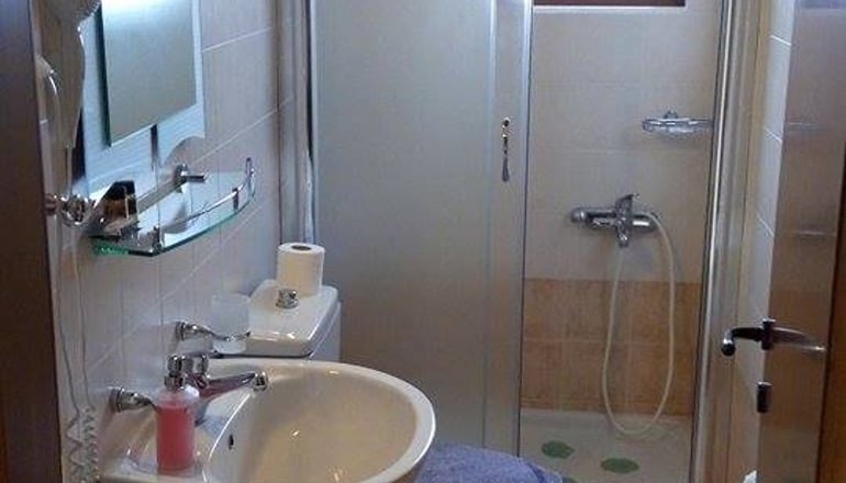 Orama Hotel & Suites
