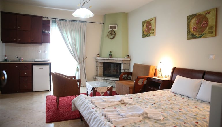 Orama Hotel & Suites