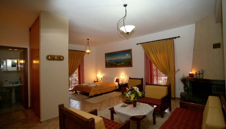 Orama Hotel & Suites