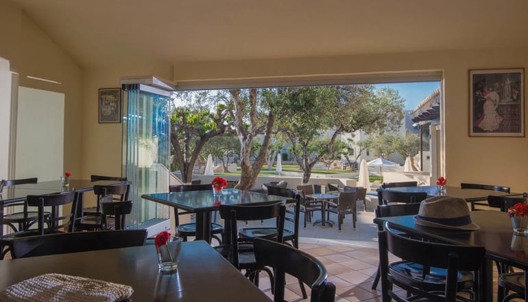 Ourania Apartments - Κάτω Γούβες, Κρήτη