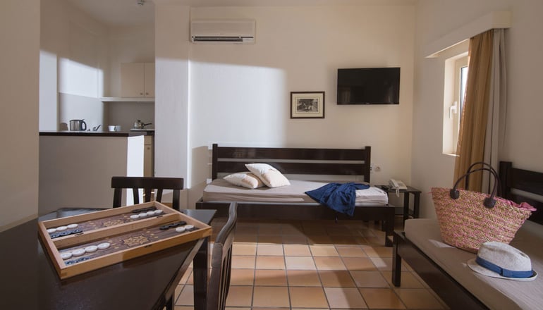 Ourania Apartments - Κάτω Γούβες, Κρήτη