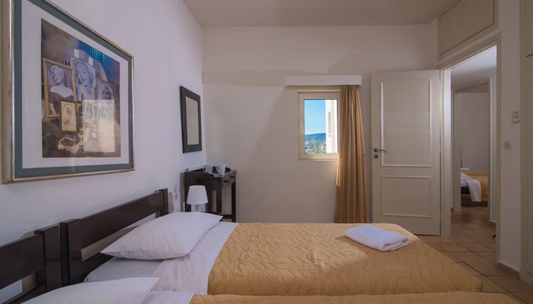 Ourania Apartments - Κάτω Γούβες, Κρήτη
