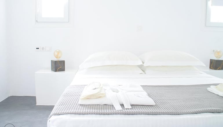 5* Ow Andros Luxury Suites  - Άνδρος