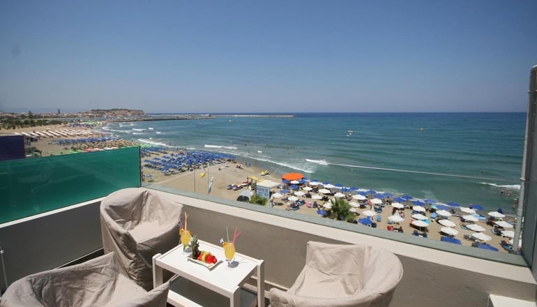 Palm Beach Hotel Apartments