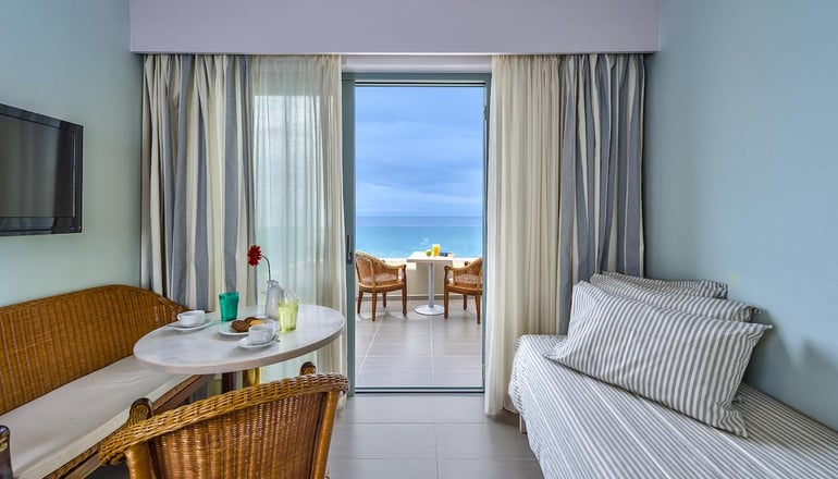 Palm Beach Hotel Apartments