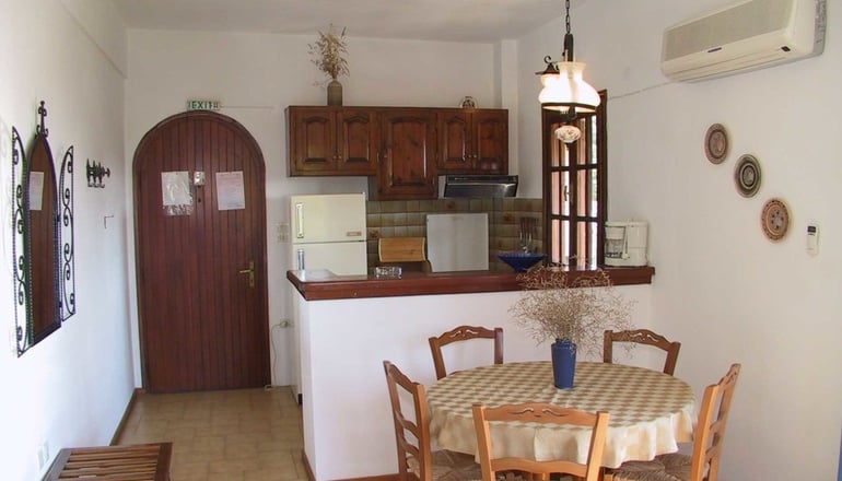 Pandora Studios & Apartments - Κολιός, Σκιάθος