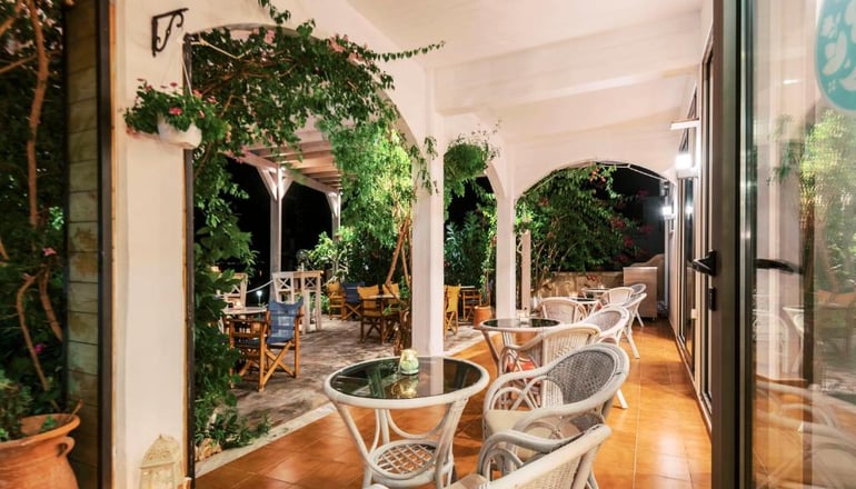 Panorama Gennadi Guest House & Bistrot