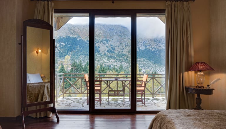 Dreamwood Chalet by Bill & John Apartments & Villas