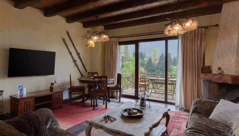 Dreamwood Chalet by Bill & John Apartments & Villas