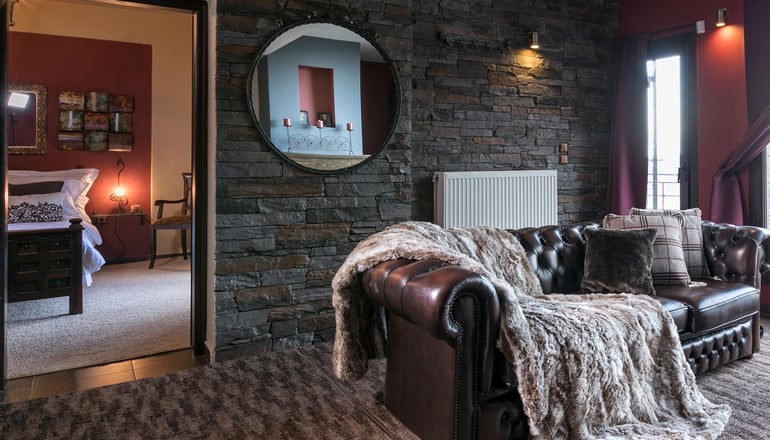 Volhon Mansions by Bill & John Apartments & Villas