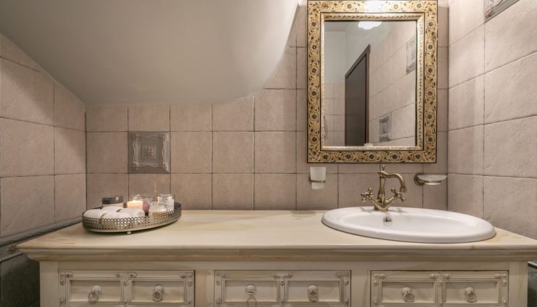 Volhon Mansions by Bill & John Apartments & Villas