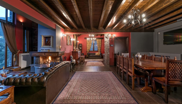 Volhon Mansions by Bill & John Apartments & Villas