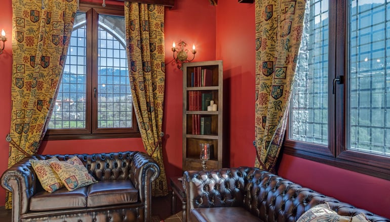 Volhon Mansions by Bill & John Apartments & Villas