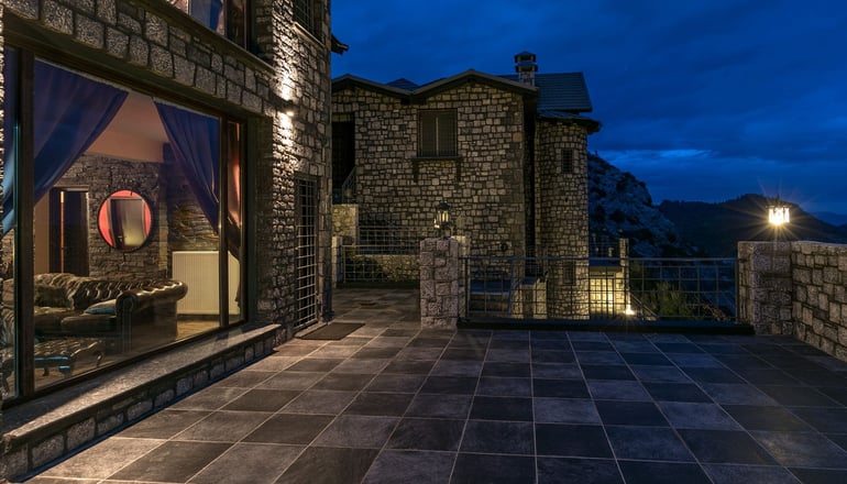 Volhon Mansions by Bill & John Apartments & Villas