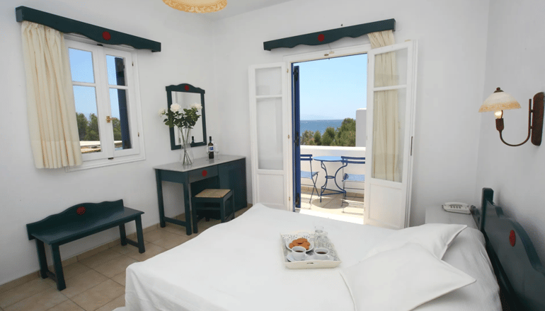 Paros Inn Seafront - Λογαράς, Πάρος