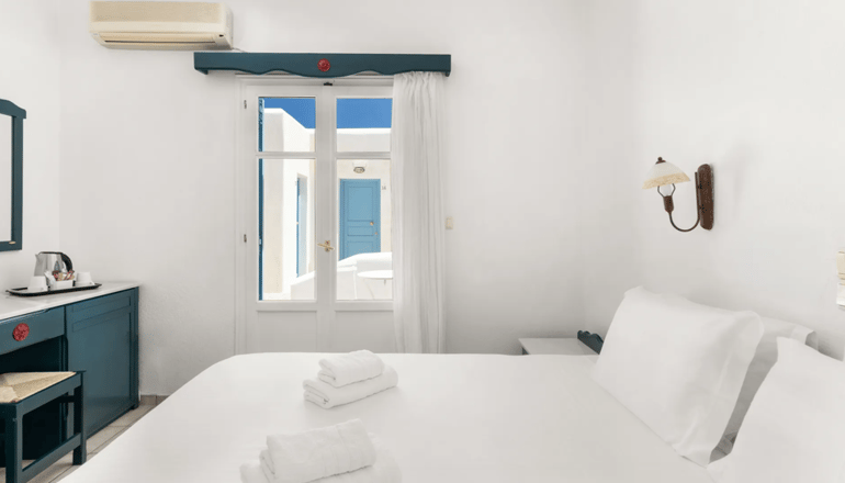 Paros Inn Seafront - Λογαράς, Πάρος