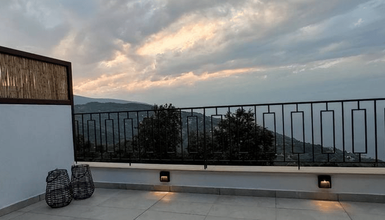 Peri Elxis Luxury Suites