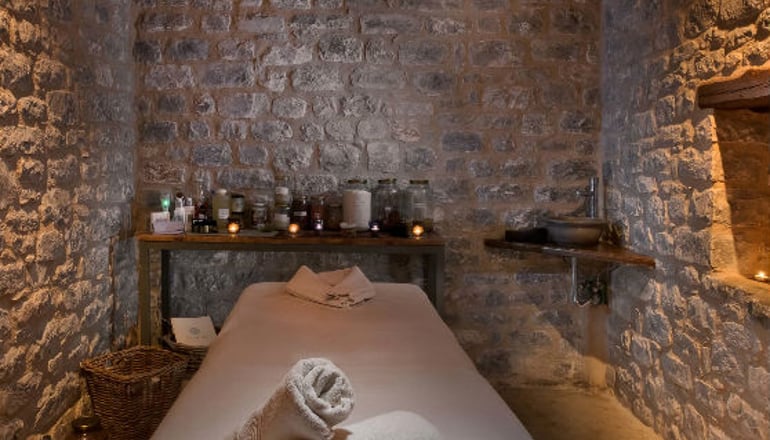 5* Petra & Fos Hotel