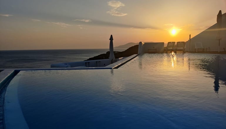Petradi Hotel - Μυλοπότας, Ίος