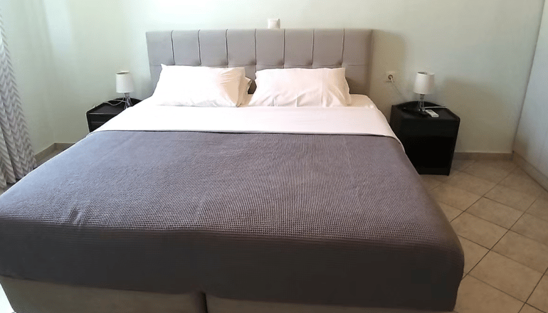 Petries Studios - Άγιοι Απόστολοι, Εύβοια