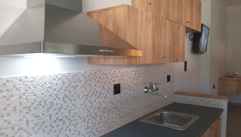 Petries Studios - Άγιοι Απόστολοι, Εύβοια