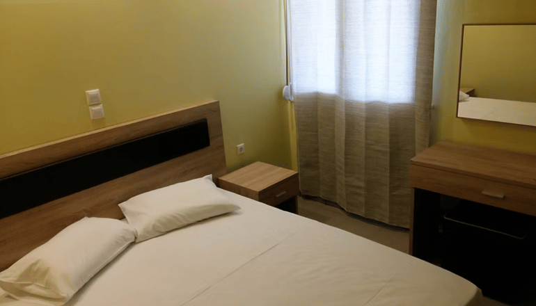 Petries Studios - Άγιοι Απόστολοι, Εύβοια