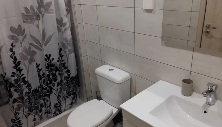 Petries Studios - Άγιοι Απόστολοι, Εύβοια