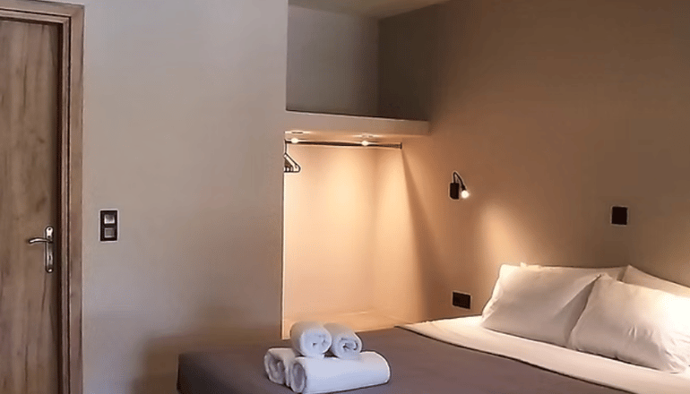 Petries Studios - Άγιοι Απόστολοι, Εύβοια