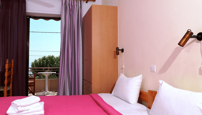 Pharos Rooms - Αιδηψός, Εύβοια