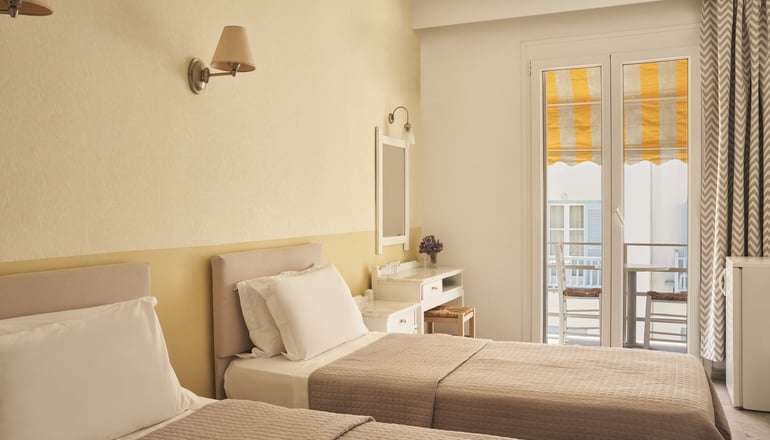 Polos Hotel - Παροικιά, Πάρος