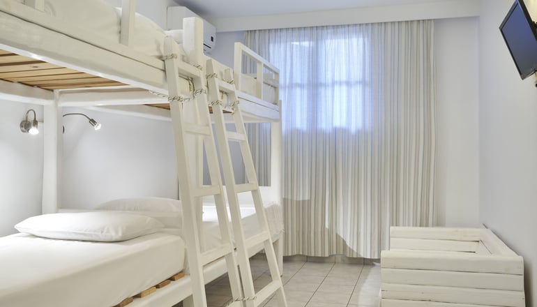 Polos Hotel - Παροικιά, Πάρος