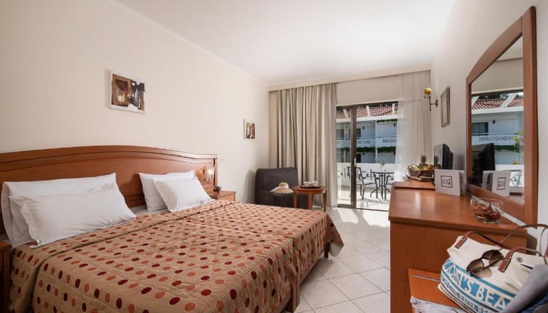 Porfi Beach Hotel - Νικήτη, Χαλκιδική
