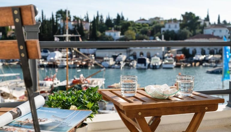 Porto Vecchio Luxury Suites Spetses
