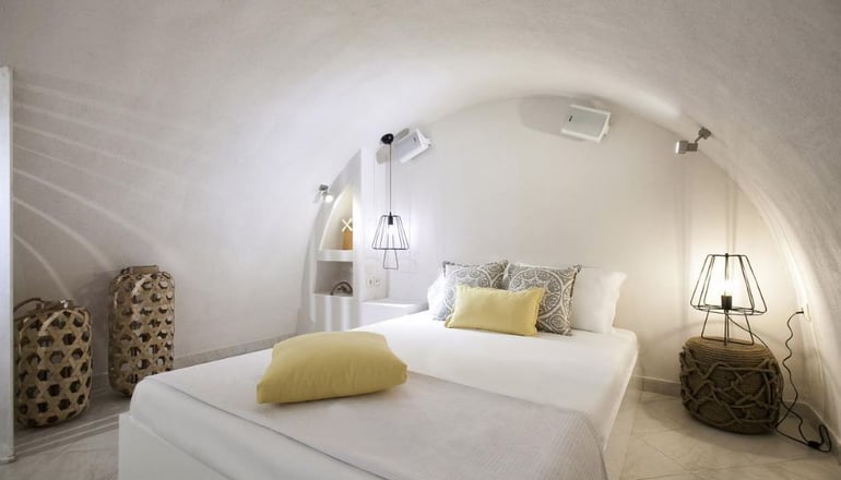 Privee Santorini