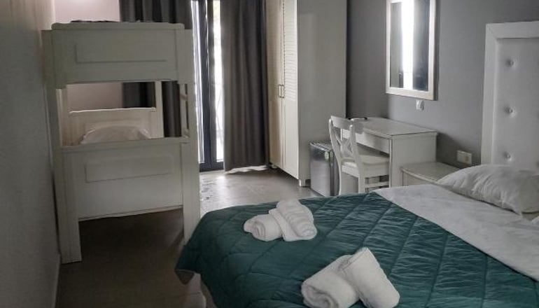 Rachoni Imperial Hotel