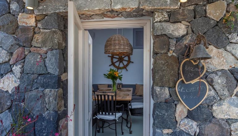 Rock Villas - Εμπορειό, Σαντορίνη
