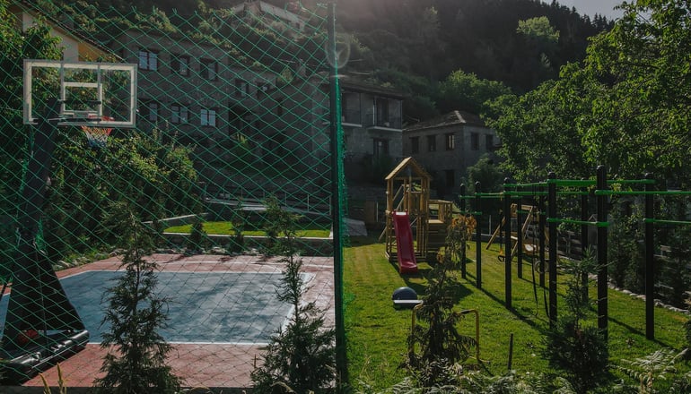 Rouista Tzoumerka Resort