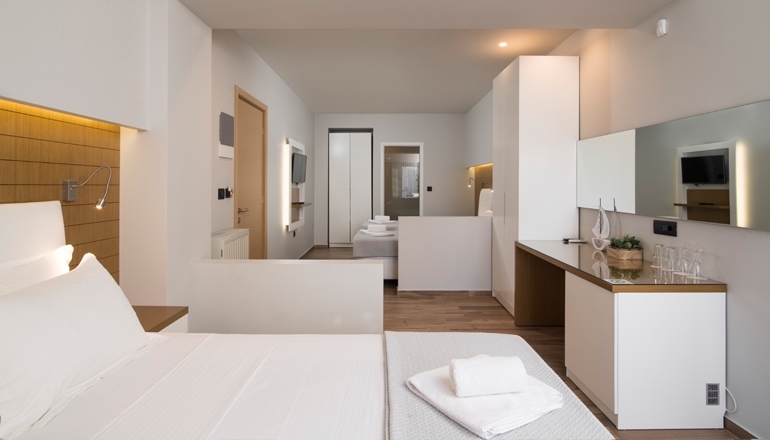 4* San Panteleimon Hotel