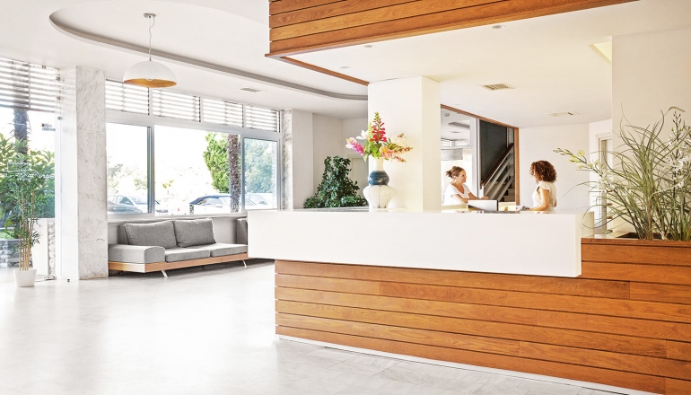 4* San Panteleimon Hotel