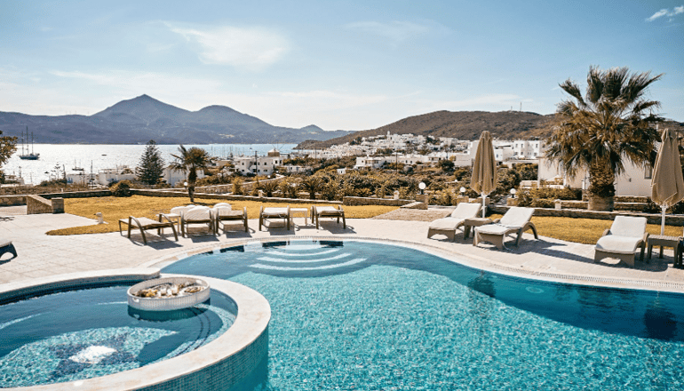 4* Santa Maria Village Milos